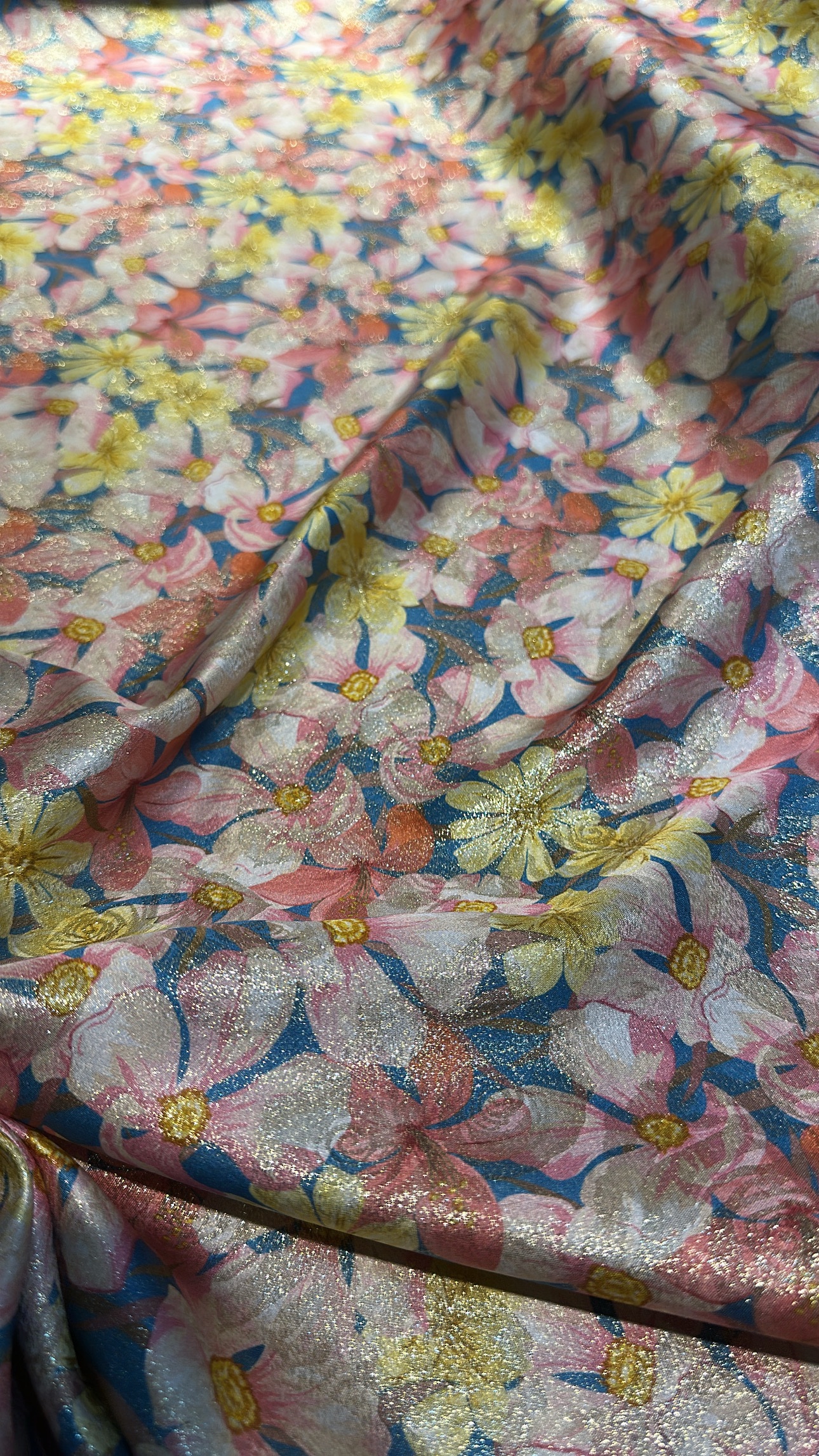 Italian silk Lame - Image 3