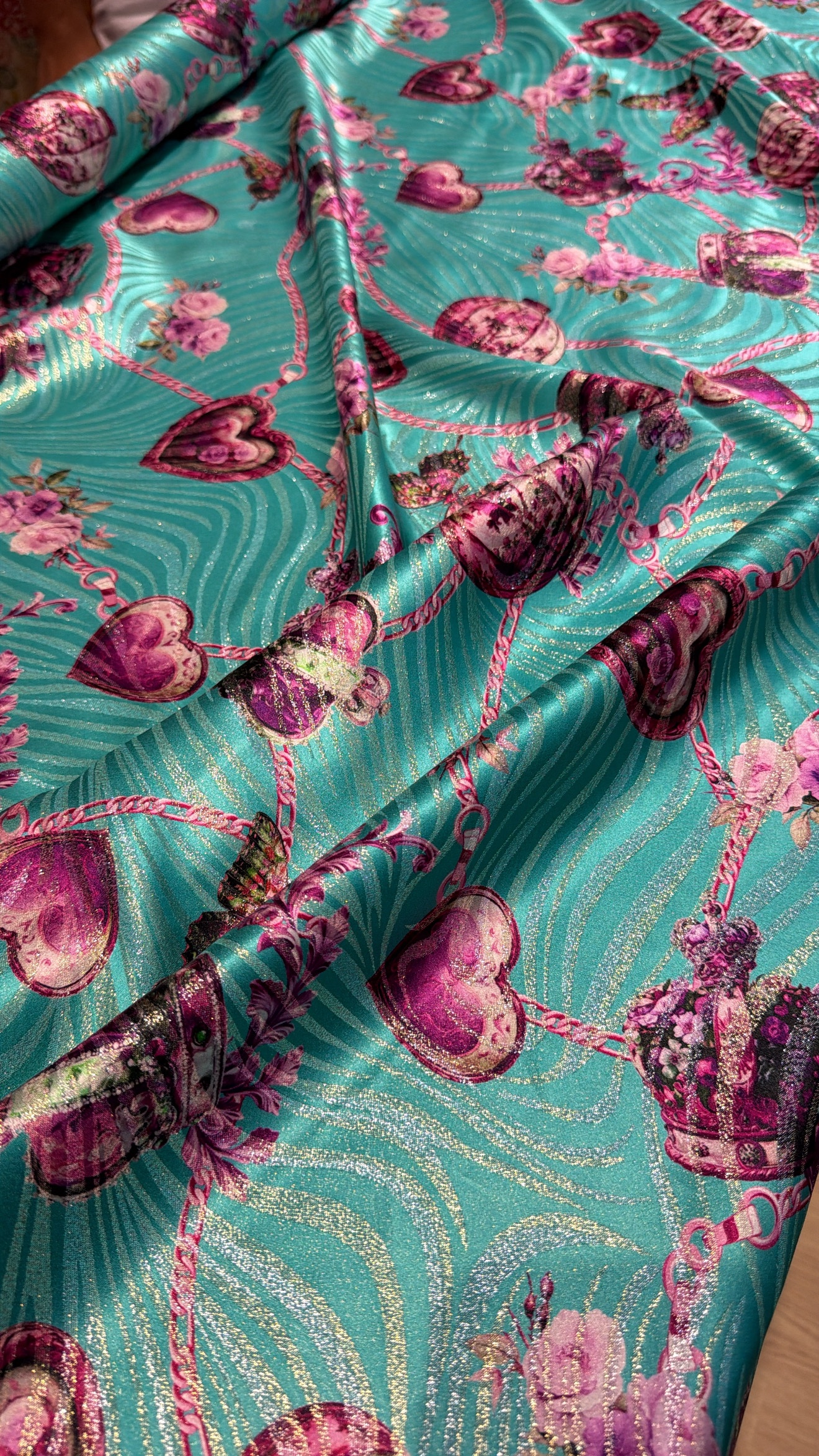 Italian silk Lame - Image 2