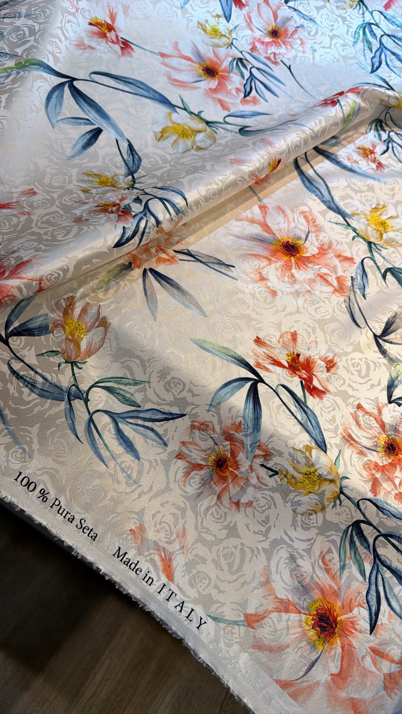 Italian silk jacquard - Image 3