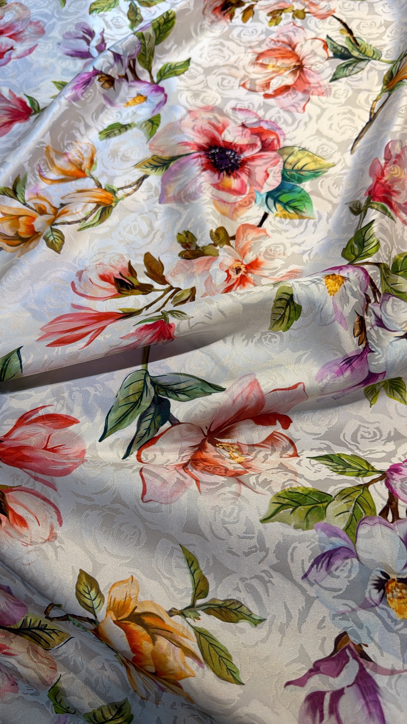 Italian silk jacquard - Image 2