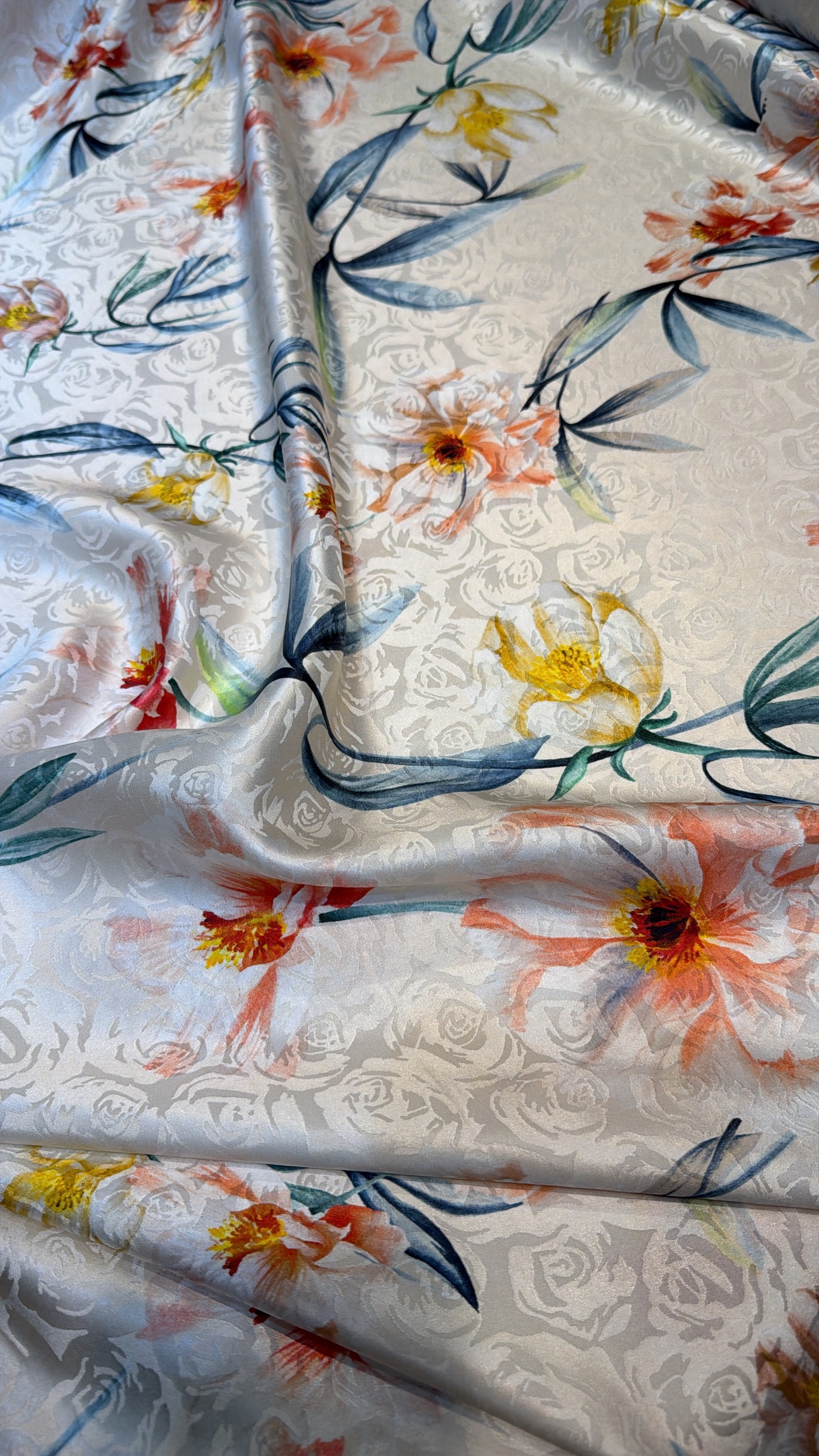 Italian silk jacquard - Image 2
