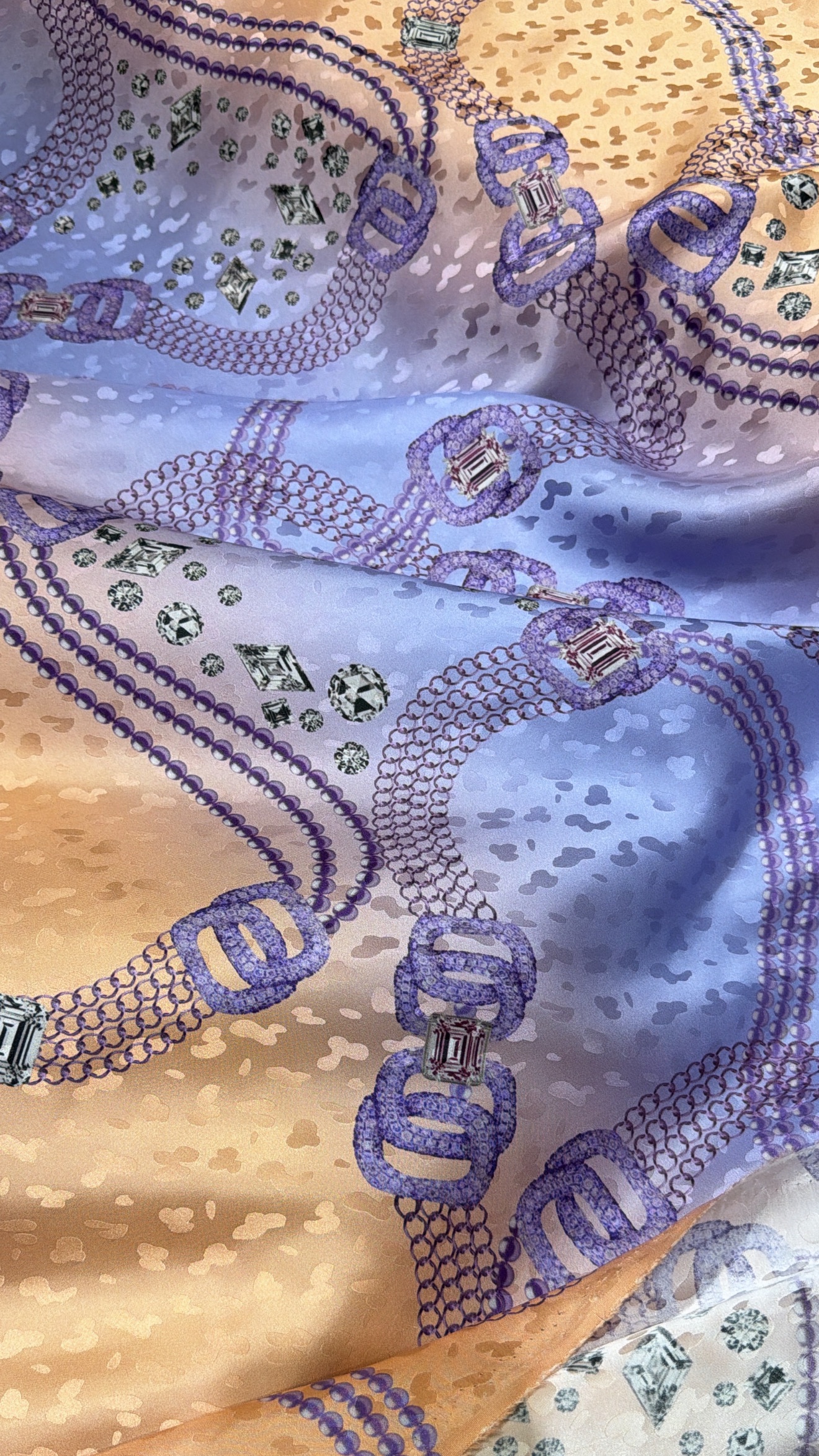Italian silk Jacqurd - Image 2
